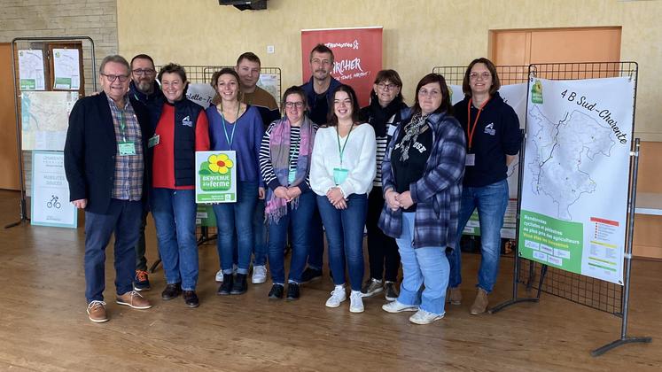 "Solutions Bienvenue à la Ferme" a tenu sa 2e édition le mardi 7 novembre 2023 à la salle des fêtes de Chillac. Une vingtaine d'agriculteurs ont participé.