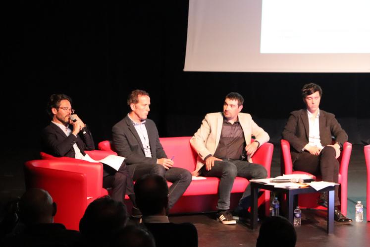 Raphaël Delpech, directeur général du BNIC (à gauche), a détaillé le fonctionnement de la future association.