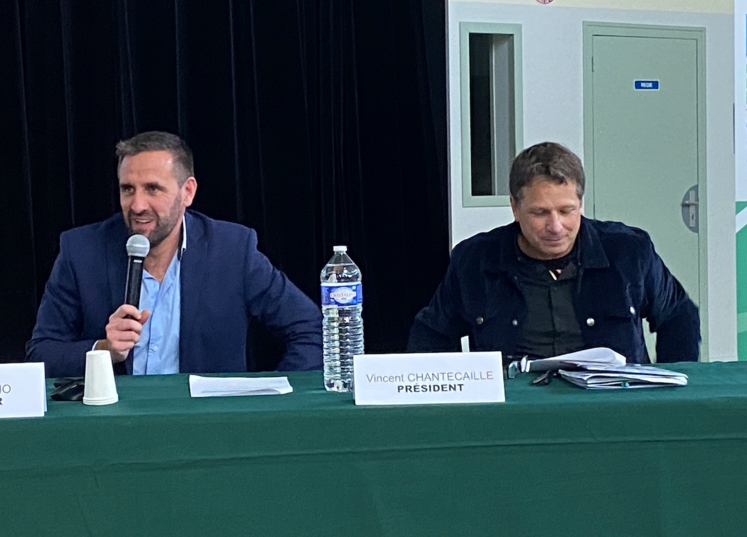 Matthieu Guiho, directeur de Sèvre et Belle, et Vincent Chantecaille, président, ont salué la capacité de résilience de la coop, héritée des générations précédentes.