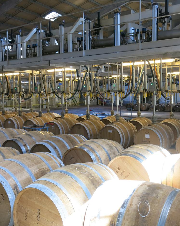 Cette nouvelle enquête visant le cognac intervient dans un contexte de conflit commercial entre la Chine et l'Union européenne, à l'image de ce qui s'était produit avec les États-Unis en 2021.