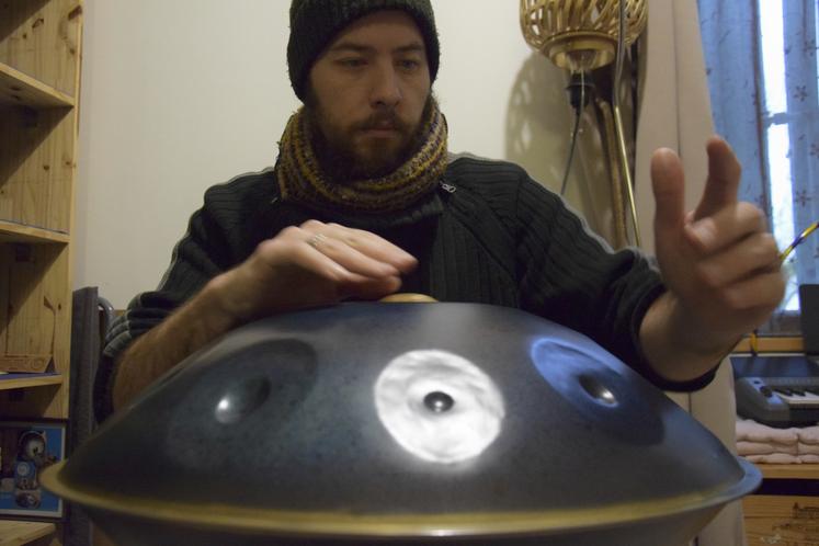 Eloïm est le parrain officiel du Hang'Août, un festival de handpan qui se déroule tous les étés à Condat-en-Combrailles, dans le Puy-de-Dôme.