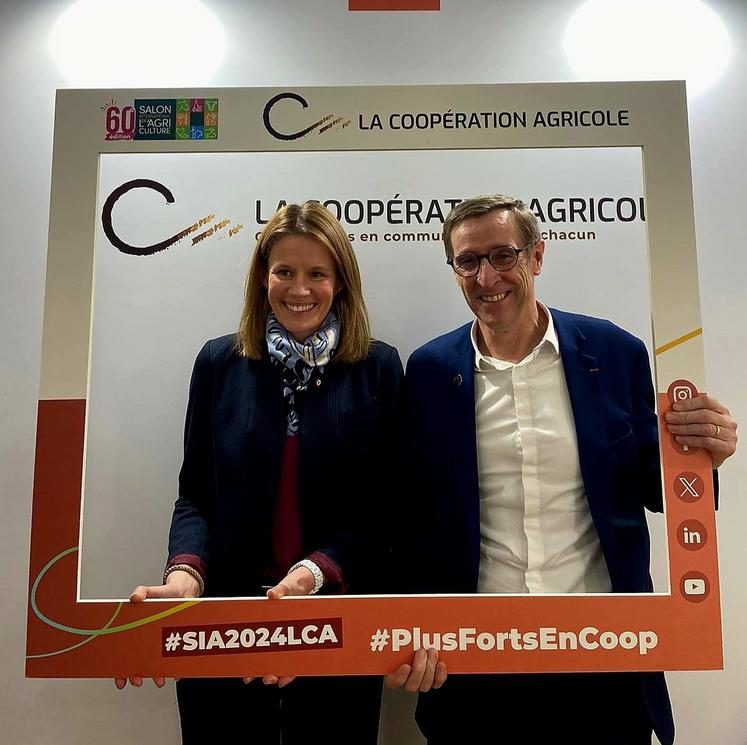 Au salon de l'agriculture, la députée a rencontré Dominique Chargé, président de la Coopérative agricole pour échanger, notamment, sur la mission parlementaire à venir visant à faire le bilan de la loi Egalim.