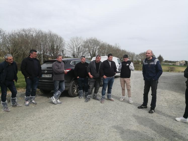 L'après-midi s'est déroulé sur la ferme du Soleil Levant, à Villiers-sur-Chizé (79).