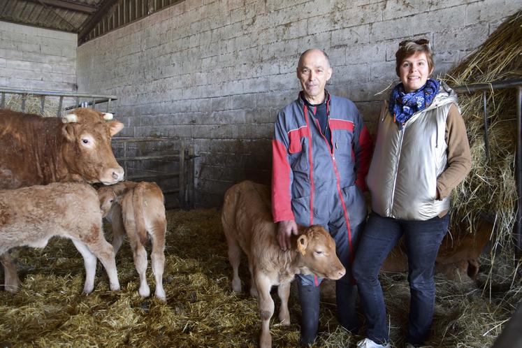 Jean-Marie Blaise et sa fille Alexandra en compagnie de leurs animaux.