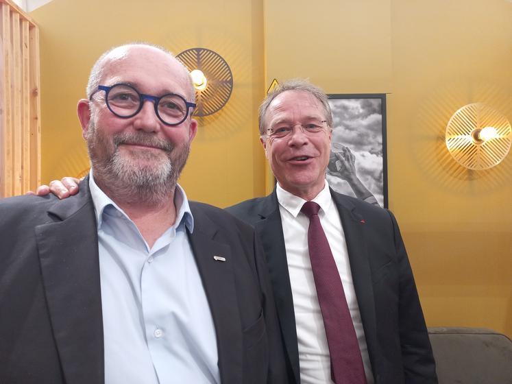 De gauche à droite : Jean-Christophe Dupuy, président de la CPME de Charente, aux côtés du président national François Asselin.