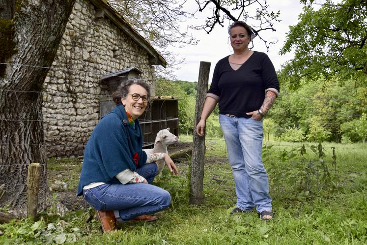 "Pendant les manifestations, le soutien de la population a été fort", indiquent les deux co-porte-paroles Agnès Fortin-Rousteau et Carole Ballu.