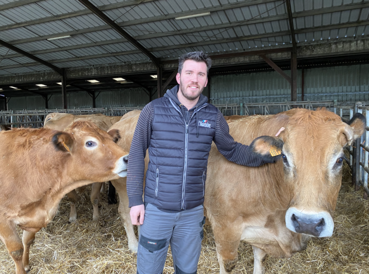 Pour Julien Dupuis, de l'Earl La Mardière à Saivres, la collaboration avec le restaurant O La Vache représente autant une amitié professionnelle forte qu'un débouché intéressant.