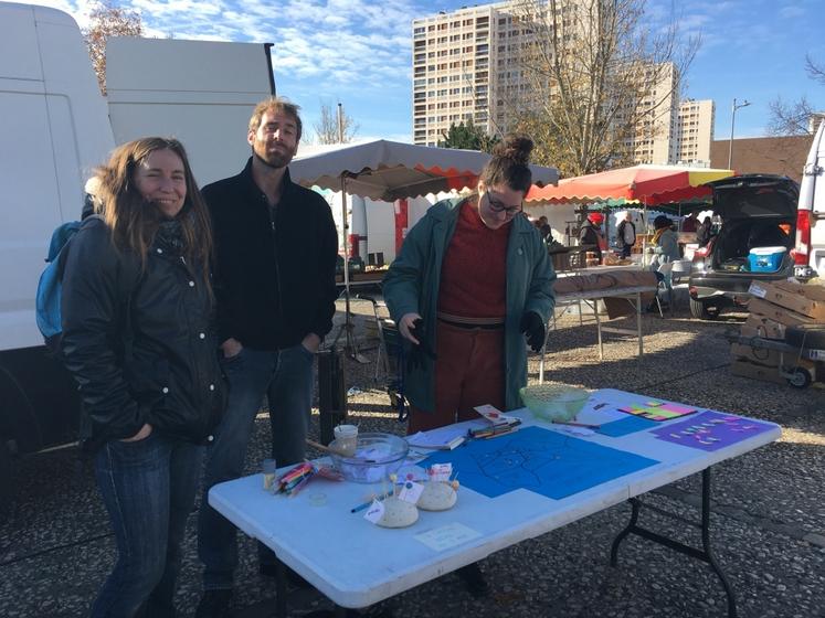 Dans l'équipe de La Cantine, il y a notamment (de gauche à droite) : Charlotte, Corentin et Lola (à l'origine du projet avec Anna). 