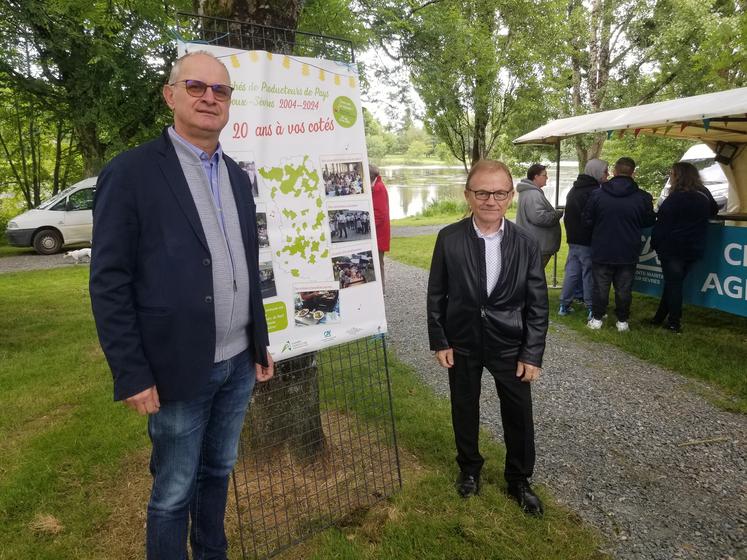 Jean-Marc Renaudeau aux côtés de Jany Peronnet, le maire de Secondigny.