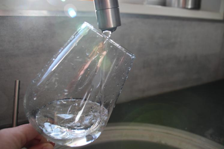 Il ne faut plus consommer l'eau du robinet sans la faire bouillir à Romagne, Sommières-du-Clain et Champagné Saint Hilaire.