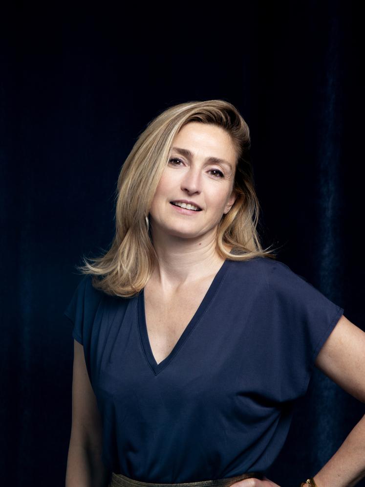 Actrice, productrice, écrivaine, Julie Gayet a aussi créé en 2021 le festival « Sœurs jumelles ».