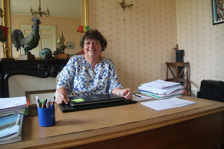 Béatrice Fontaine, maire des Ormes, a dû trouver une autre salle pour installer les deux bureaux de vote de sa commune.