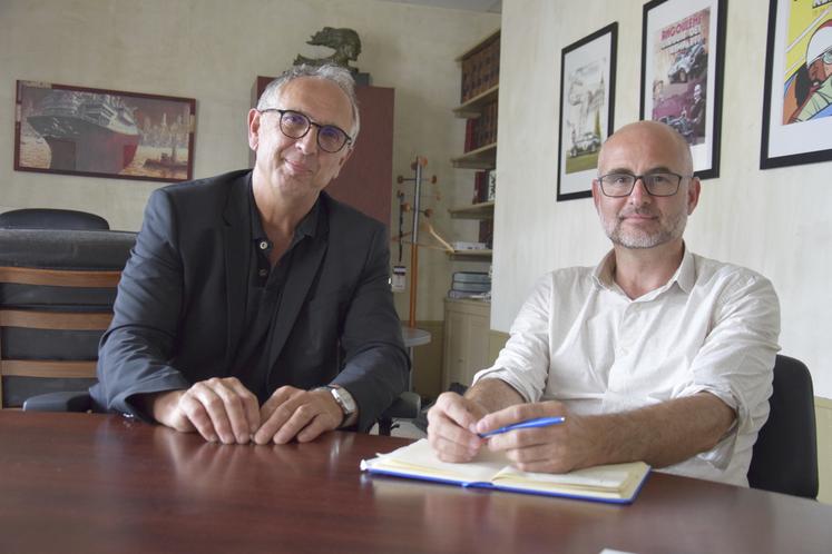 Marc Faillet, directeur général de la CCI Charente, et Frédéric Charpentier, responsable informations économiques.