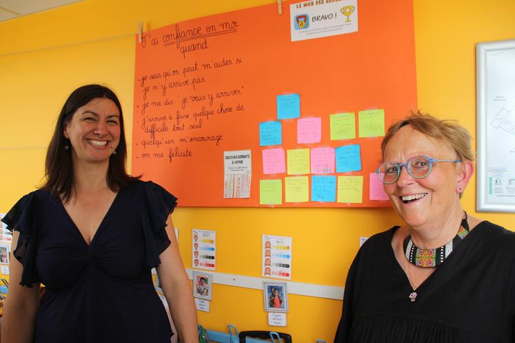 À l'école maternelle Bonnet Laffont de Valence-en-Poitou, on est fier d'avoir reçu le label "Édusanté" de niveau expert. Ici, Barbara Gonçalves, enseignante de GS (à gauche) et Odile Laroussinie, de lPS et directrice.