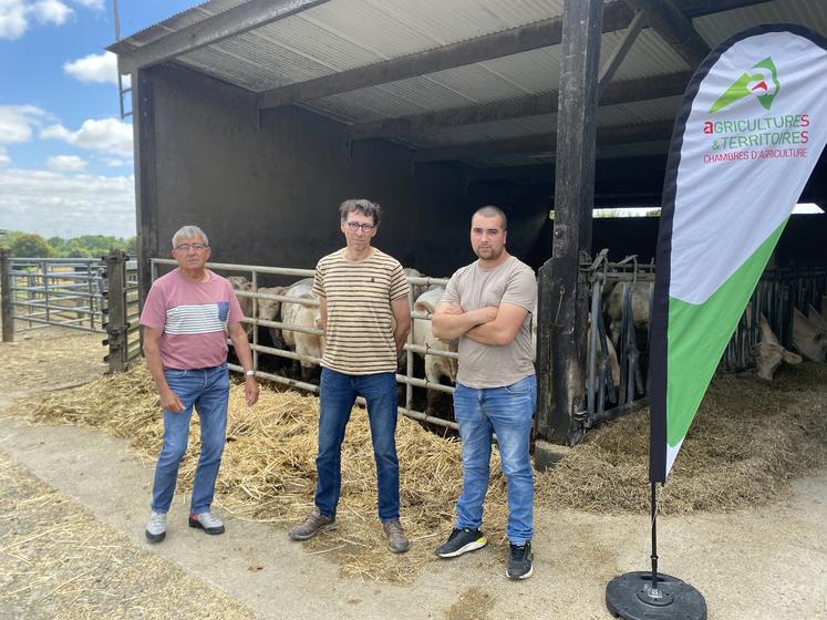 Thomas (à droite) a passé du temps avant le parrainage avec les deux frères Mimault pour prendre la relève de François.