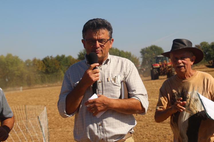 Odet Triquet est le président du Comice Agricole.