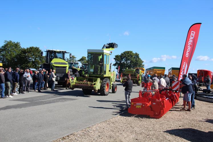 Anniversaire 100 an Dousset Matelin concessionnaire Claas machinisme