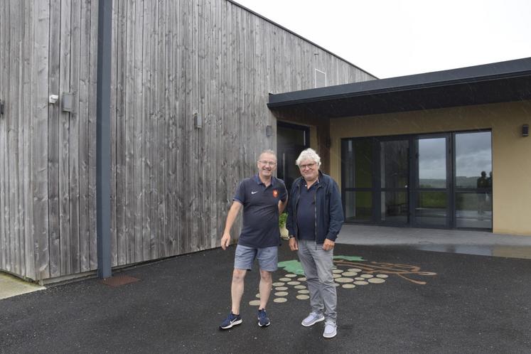 Gilles Le Floch et Jean-Claude Bruneau, organisateurs des Soirées folles de Vignolles.