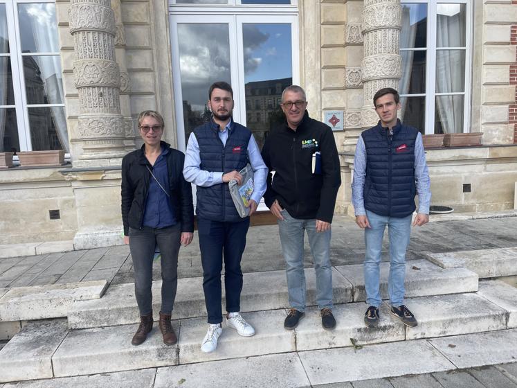 Aurélie Fleury, Benjamin Aucher, Laurent Lambert et Matthieu Grollier se sont entretenus avec Michel Stoumboff en visioconférence depuis la Préfecture.