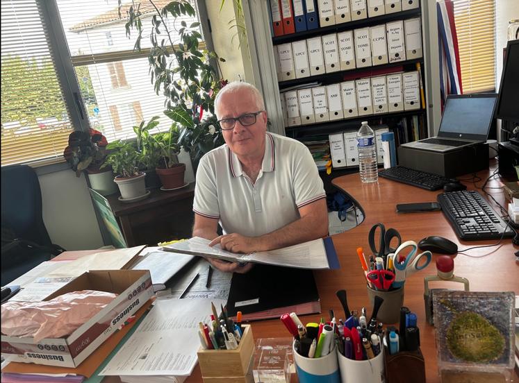Christophe Chappet assure que sa commune ne compte pas un seul emploi en trop.