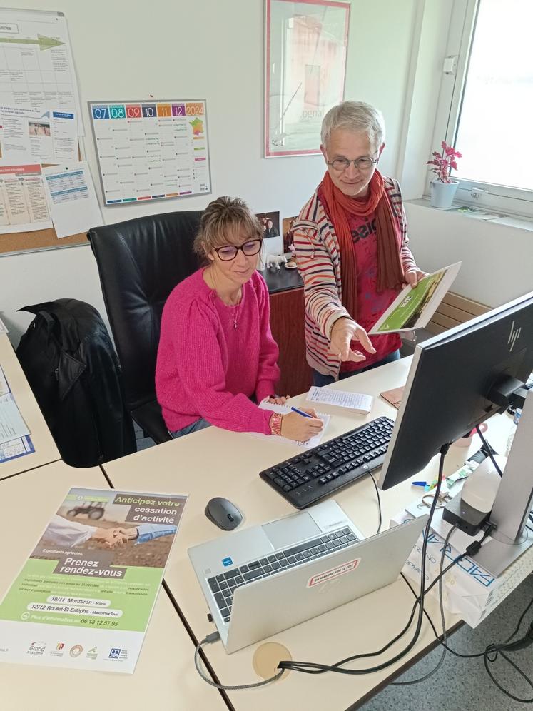 Géraldine Veyssiot et Martial Pouzet sont en charge du département installation/transmission de la Chambre d'agriculture de la Charente.