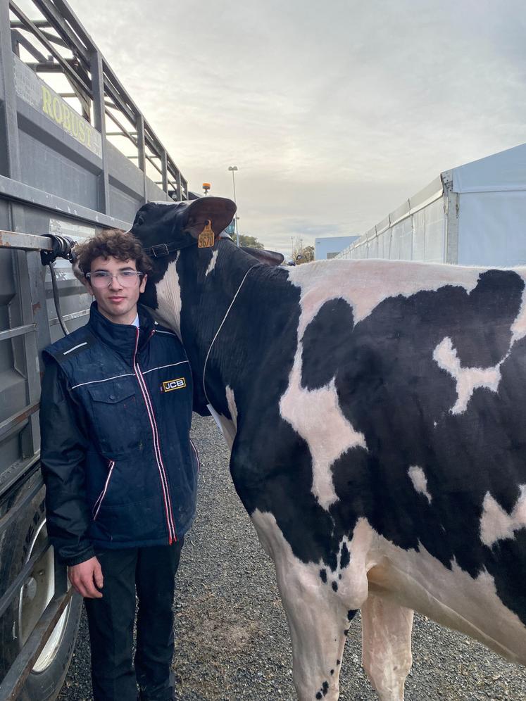 À 16 ans, Arthur Crochet a motivé son oncle Sylvain Hillairet pour participer au concours.