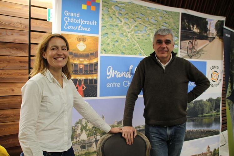 Hélène Trautmann et Stéphane Reverre sont les fondateurs de Bleu Minuit qui propose un concept d'hôtellerie écologique avec des écolodges. Déjà installé dans les Vosges et le Jura, le concept pourrait arriver du côté de Pleumartin.