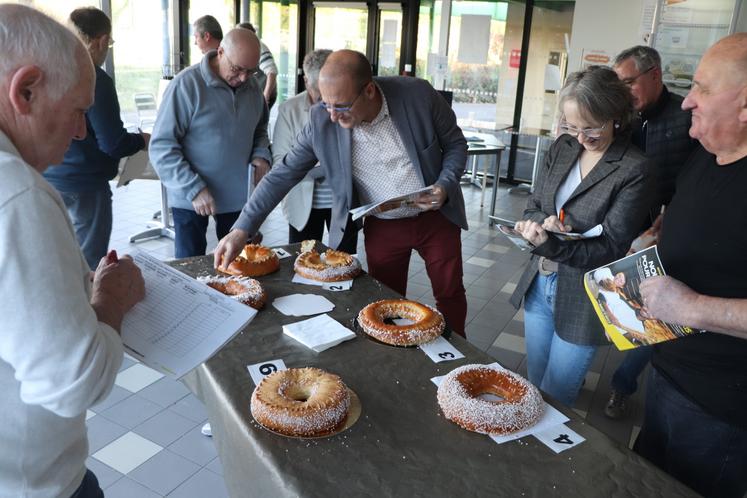 La meilleure galette briochée a été réalisée Pierre Guaignat, apprenti à L'Instant Gourmand, de Jarnac.