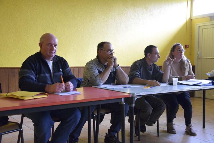 Christophe Lizot, Jean-Pierre Monthubert, Cédric André et Marie Escure, lors de l'assemblée générale des Chevriers de la Charente.