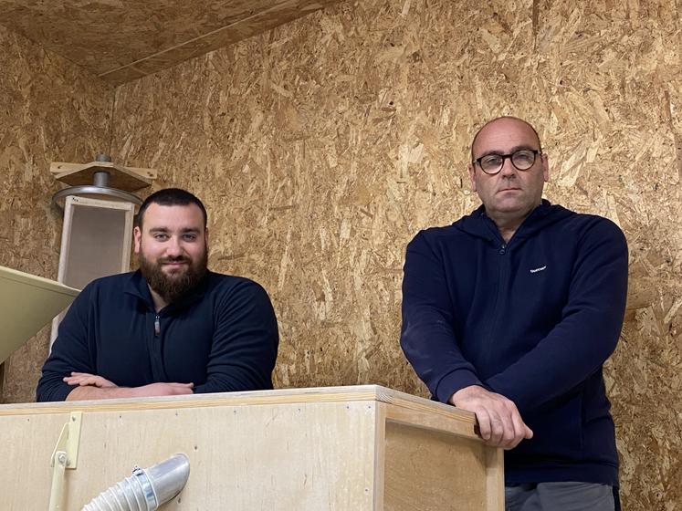 Le projet de transformation a permis l'installation de Benjamin Saboureau, en 2022, venu rejoindre son père Alain sur l'exploitation.