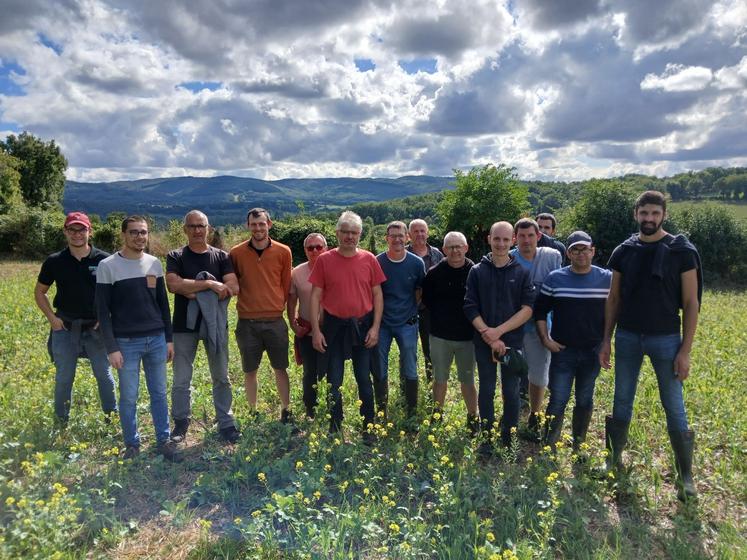 Les membres du Groupe Dephy aspirent tous à atteindre un jour, dans leurs parcelles, les taux de matière organique observés en Aveyron mais restent conscients des différences de sols.