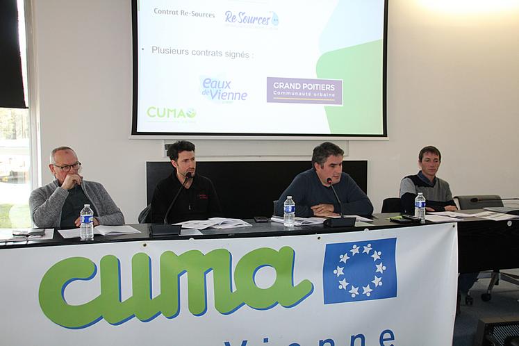 Le réseau Cuma propose un " plaidoyer en faveur d'une mécanisation responsable, durable et vivable". 