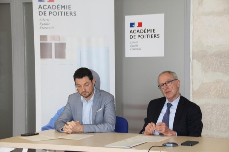 Le recteur de l'Académie de Poitiers, Frédéric Périssat (à droite) a présenté les grandes lignes de la rentrée scolaire 2025. À suivre, les discussions autour de la carte scolaire dans les départements.