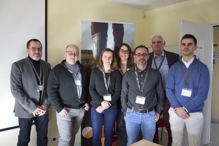 De gauche à droite : Jean-Marc Métayer, Guillaume Verdier, Anne-Sophie Bourgeois, Eugénie Soullard, Marc Prudon, Gilles Gault et Alexandre Vincent.