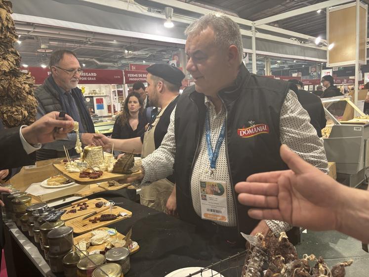 9 producteurs de fromages de chèvre se sont succédé.