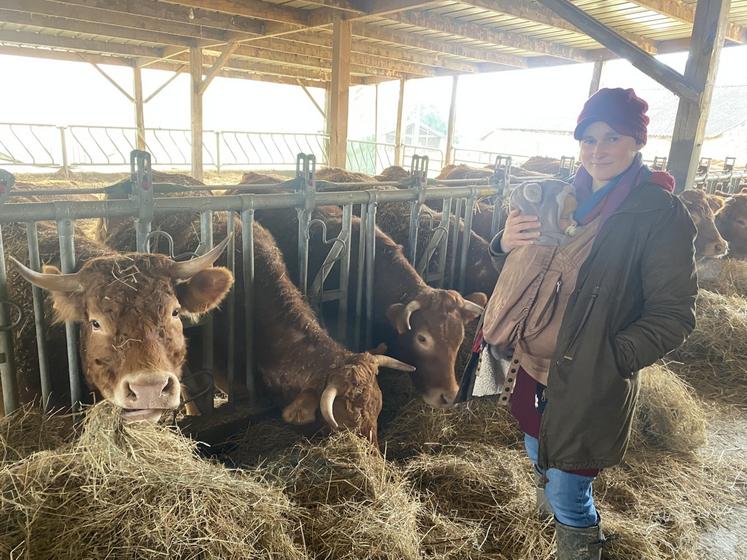 Marie Polo-Riva s'est installée au 1er janvier à Esse avec son compagnon Julien. Ils ont repris une exploitation en bovin allaitant dans laquelle ils vont réintroduire des ovins.