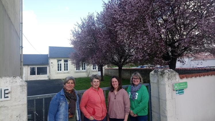 De gauche à droite : Myriam Rocheteau, Magalie Vinet, Alice De Lamarlière et Nathalie Epagneaud ensemble pour créer une commission agricultrices.