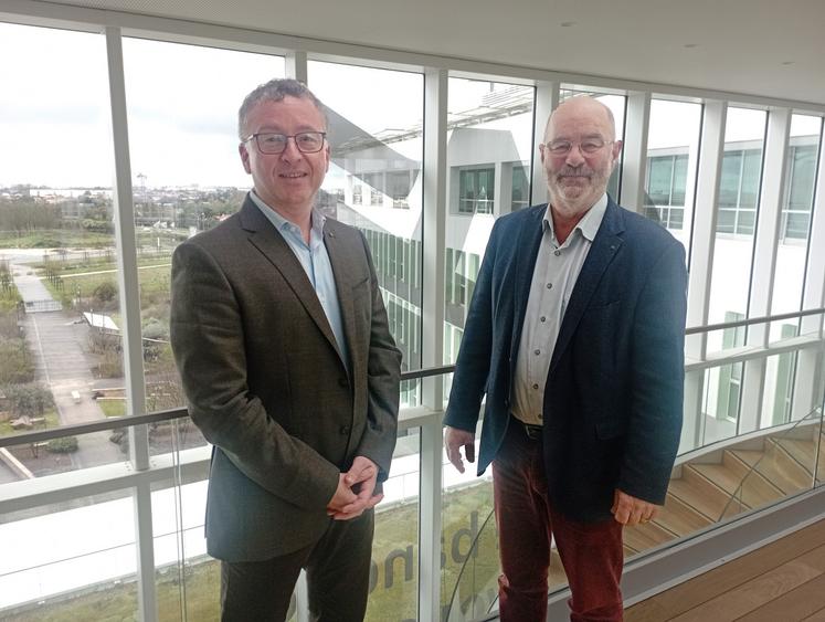Vincent Mouveroux et Louis Tercinier ont salué les bons résultats du Crédit Agricole dans cette période de ralentissement économique.
