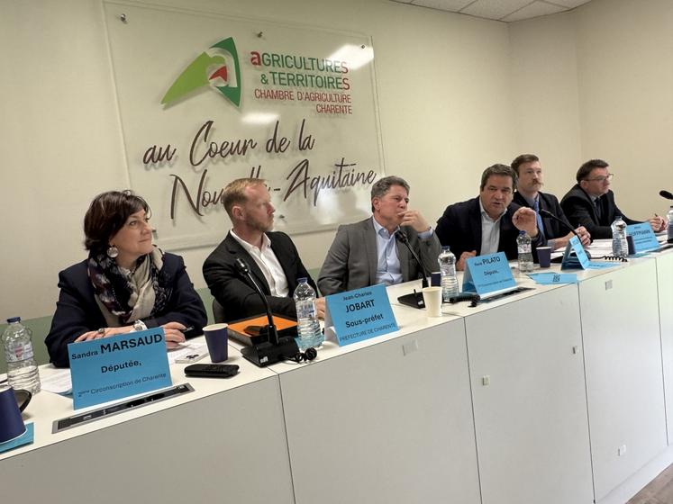 La gestion de l'eau a donné lieu à des échanges passionnés.