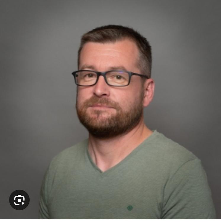 Olivier Couradeau est le maire de Lauthiers, la plus petite commune de la Vienne.