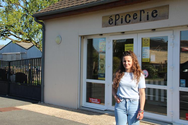 Eva Ivanovic a repris le bar et multiservices de Leigné-les-Bois. La partie épicerie a ouvert mardi.