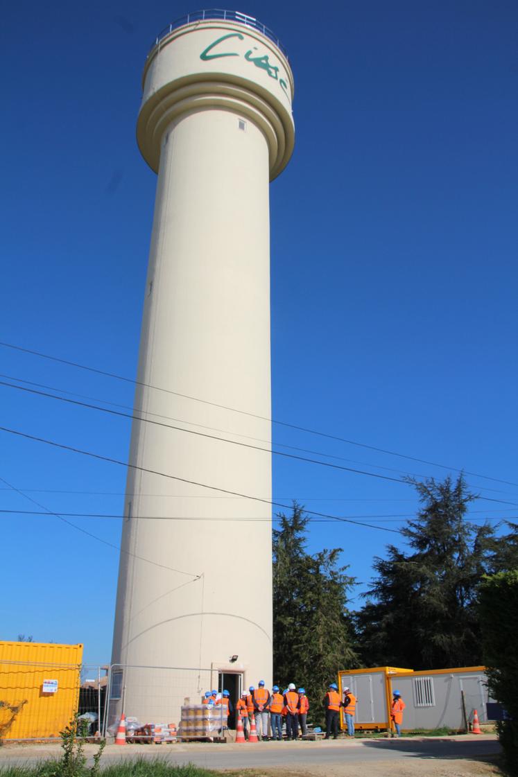 "Il fallait qu'on entretienne le génie civil de l'ouvrage", dit Rémy Coopman.