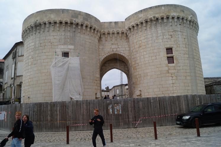 Les tours Saint-Jacques ont été rénovées jusqu'à la dernière minute, cette semaine !