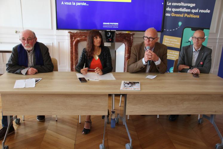 Les lignes de bus Vitalis régulières vers les communes environnantes permettent le désenclavement de la ruralité, souligne Gérard Herbert, le maire de Chauvigny.