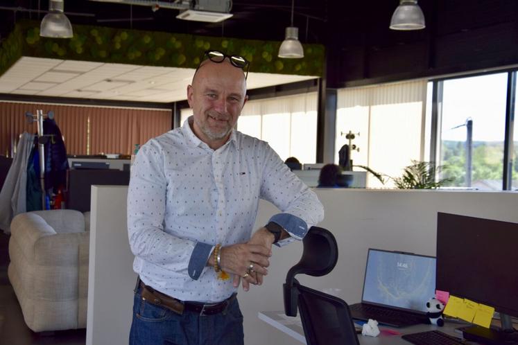 Daniel Touéry, directeur général de LM Soleil, dans les bureaux occupés par les équipes depuis février 2024.