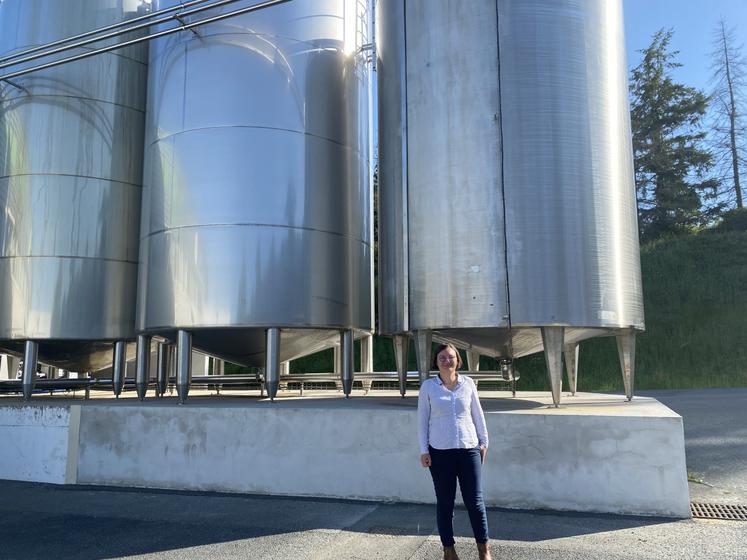 Marie Eck a pris la suite de Daniel Arlot. Elle a d'abord occupé les postes de responsable qualité (depuis 2018) puis de production au sein de la laiterie.