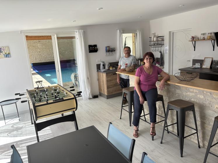 Cécile et Thierry Lemaître gèrent avec leur fils et leur belle-fille ce gîte.