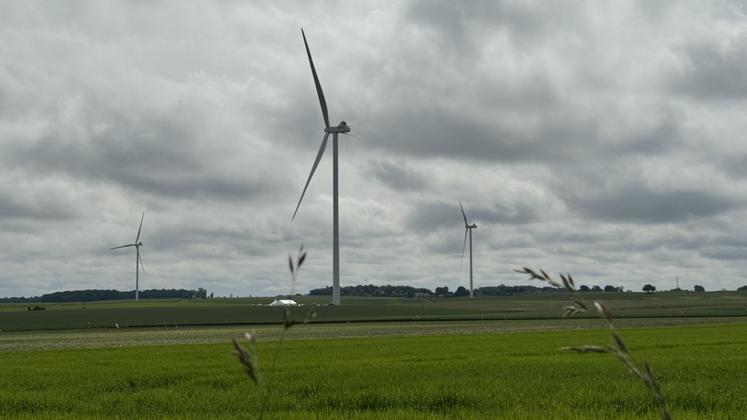

En Nouvelle-Aquitaine, EDF dispose, via notamment sa filiale EDF Renouvelables, de deux centrales nucléaires, de 60 barrages hydroélectriques, de 21 parcs photovoltaïques et de 8 parcs éoliens. EDF est également le premier énergéticien à travailler avec la Région via une convention qui devrait être renouvelée dans les prochaines semaines.