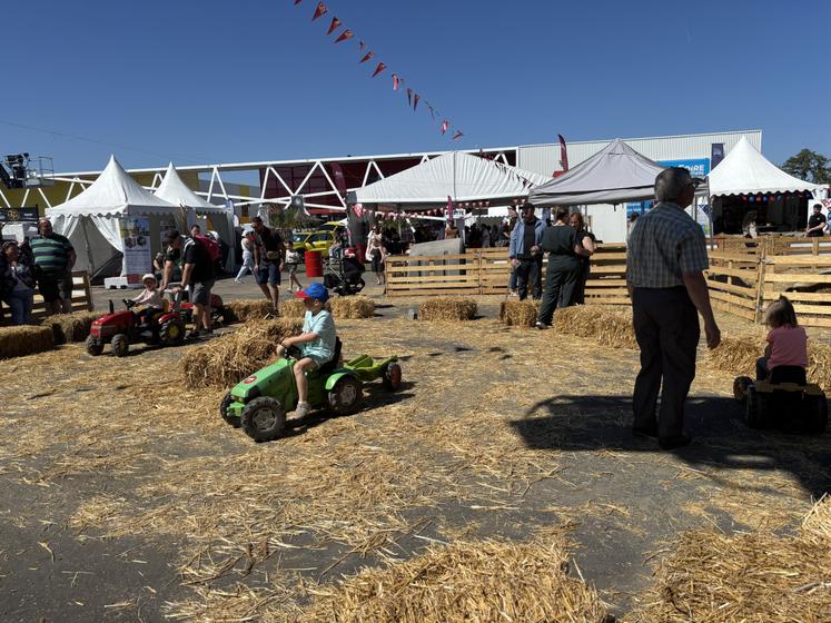 Une ferme pédagogique était notamment proposée par les JA.