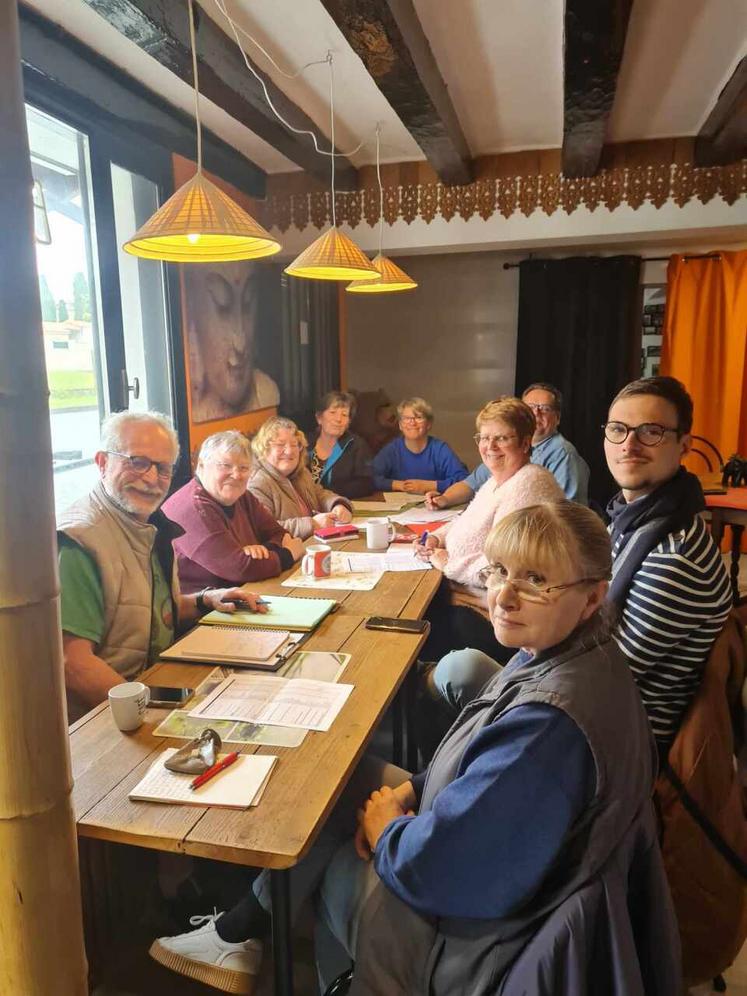 Une partie des bénévoles de l'épicerie participative